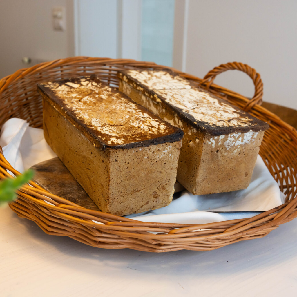 Frisches Brot und Gebäck bei Froh Natur Rheinfelden